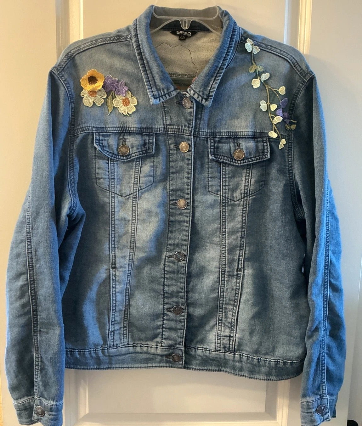 BIG FLOWERS LACE CUT-OUTS DENIM TRUCKER JEAN JACKETS (Copy)